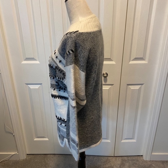 Women’s size M I B Diffusion pullover - Picture 4 of 7